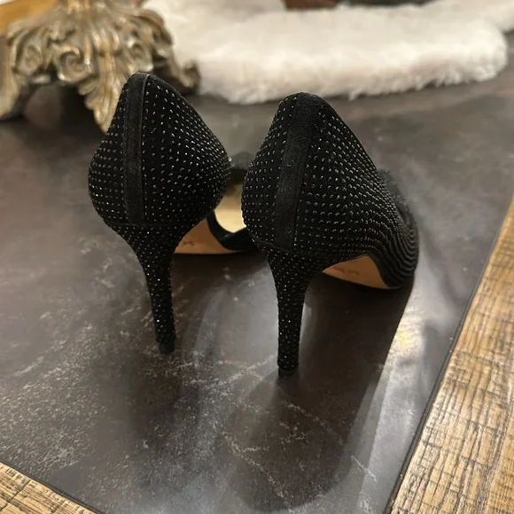 COACH SPARKLE BKACK HEELS. - Picture 5 of 7